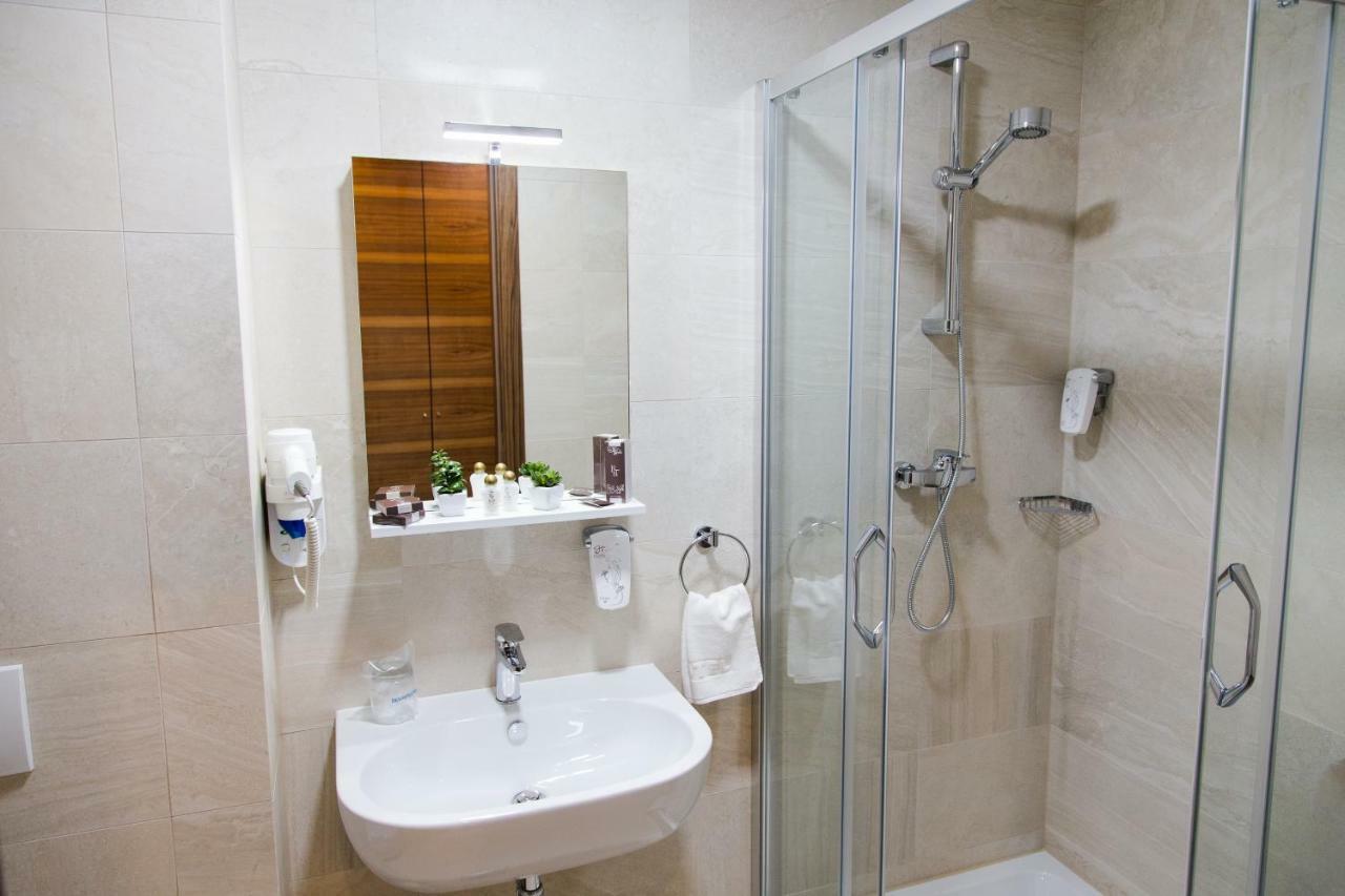 באניה לוקה Hotel Jelena מראה חיצוני תמונה